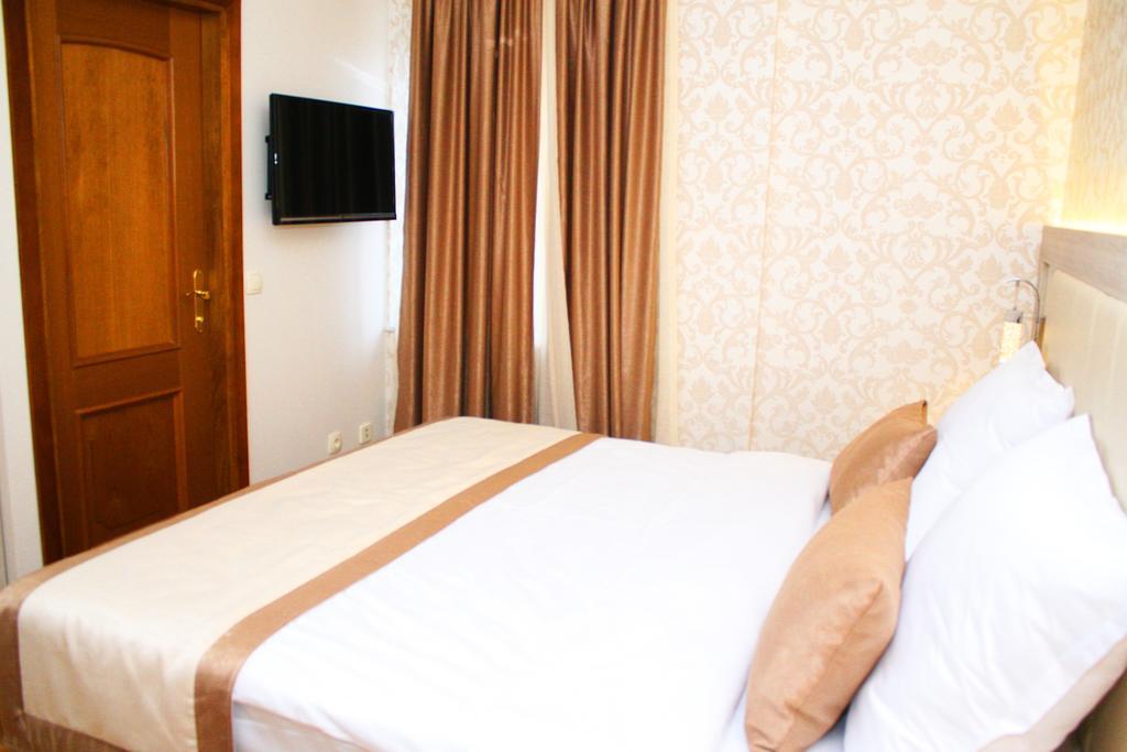 Hotel Elegance Ilidza Room photo