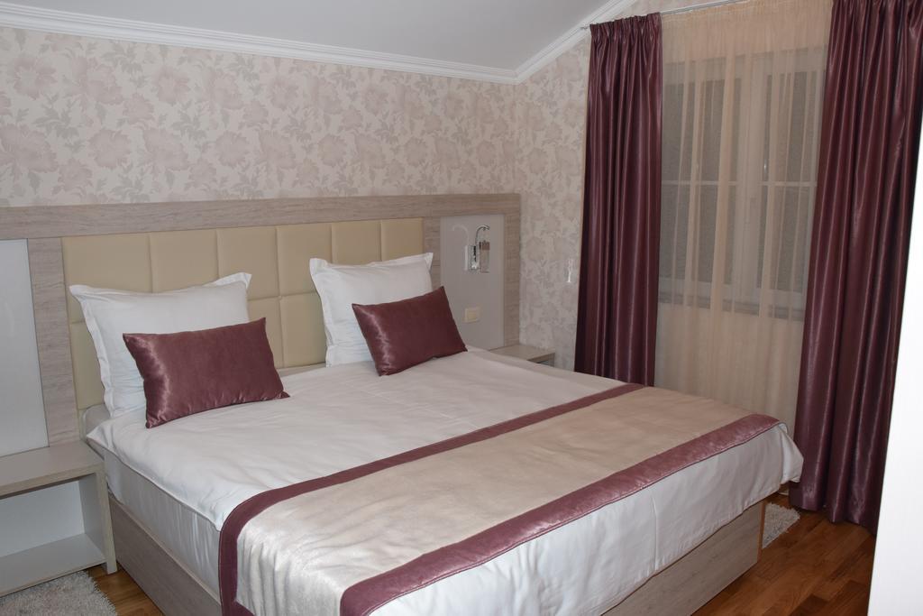 Hotel Elegance Ilidza Exterior photo