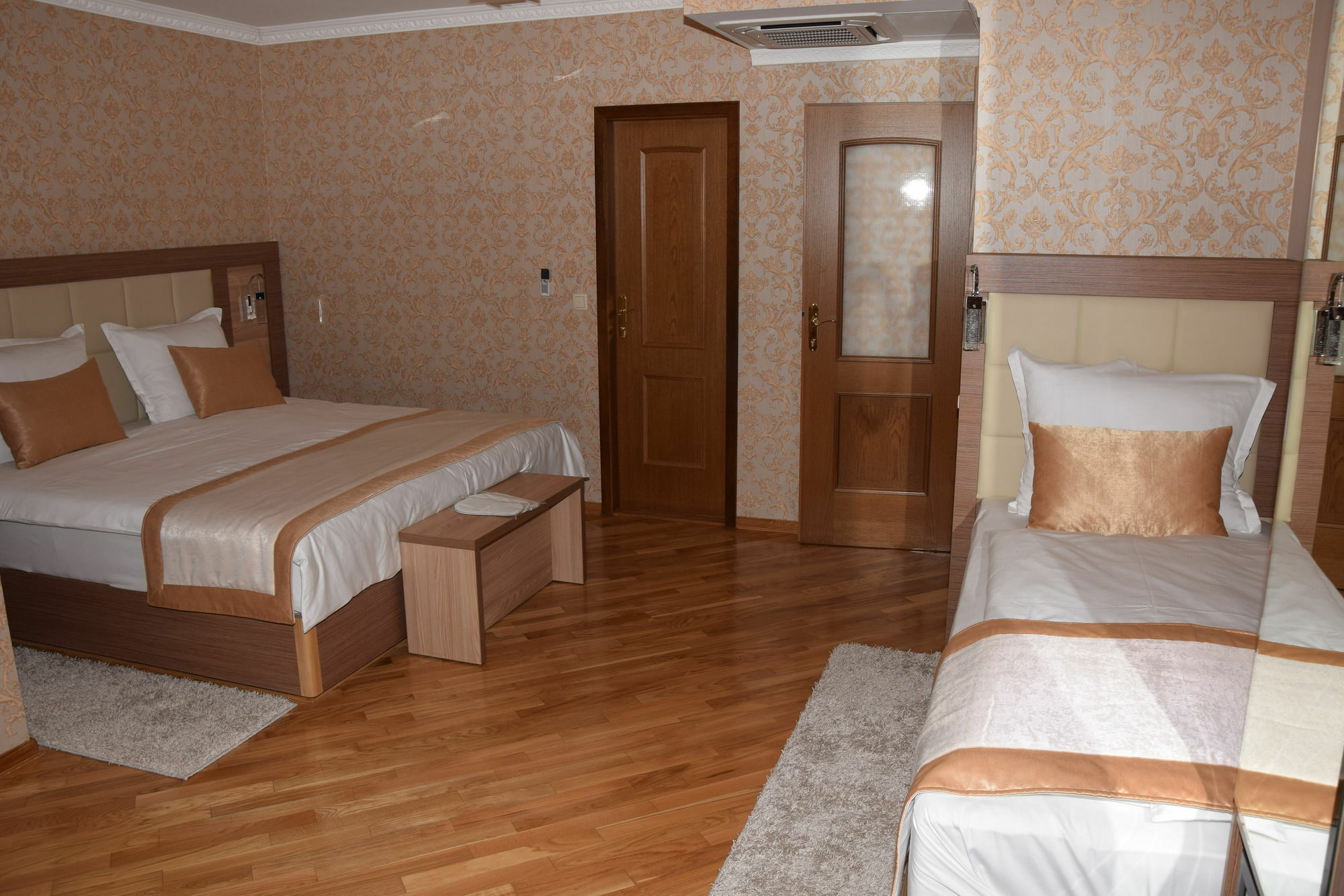 Hotel Elegance Ilidza Exterior photo